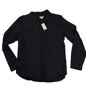 Gap Women's Casual Black Button Down Shirt with Classic Design NWT